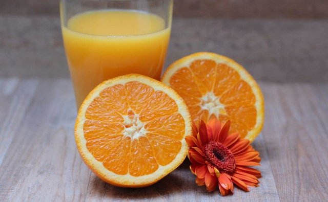 Nước cam tốt cho sức khỏe nhưng ai không nên uống hàng ngày?