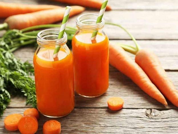 4 lợi ích của nước ép cà rốt đối với làn da