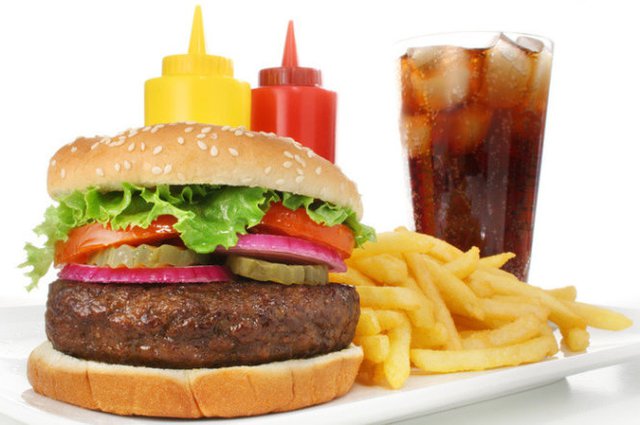 Ăn nhiều thức ăn nhanh có gây bệnh tim không?