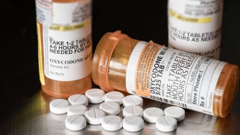 Thuốc giảm đau opioid có thể làm suy giảm nhận thức ở người cao tuổi