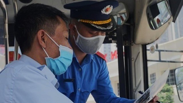 Thanh tra Sở GTVT Hà Nội sẽ chốt trực ngay tại bến nhằm kiểm soát hoạt động xe buýt