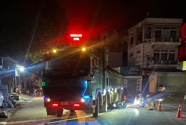 Liên tiếp 2 vụ tai nạn trong đêm khiến 4 người thương vong ở Hưng Yên