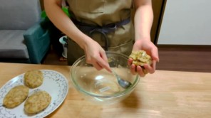 Cách làm món bánh khoai tây korokke kiểu Nhật (Phần 3)