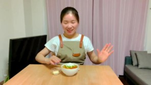 Cách làm món cơm trộn Hàn Quốc bibimbap bằng nồi cơm điện đơn giản nhất (Phần 2)