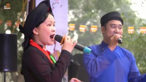 Liền chị 14 tuổi hát quan họ siêu hay khán giả Hội Lim vỗ tay không ngớt 8