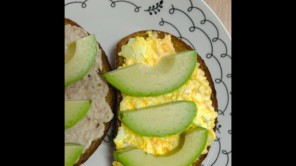 Bữa sáng vô cùng bổ dưỡng và nhanh gọn chỉ trong vòng 10 phút với bánh mỳ