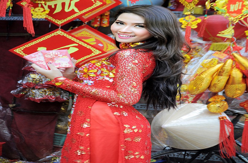 Girl xinh nhất Viêt Nam với trang phục áo dài truyền thống
